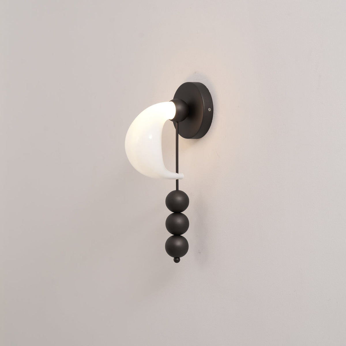 Alabris Wall Light