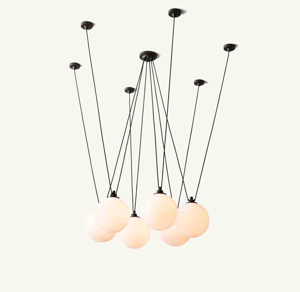 Les Acrobates de Gras Chandelier
