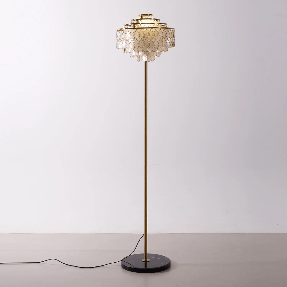 Shells Floor Lamp
