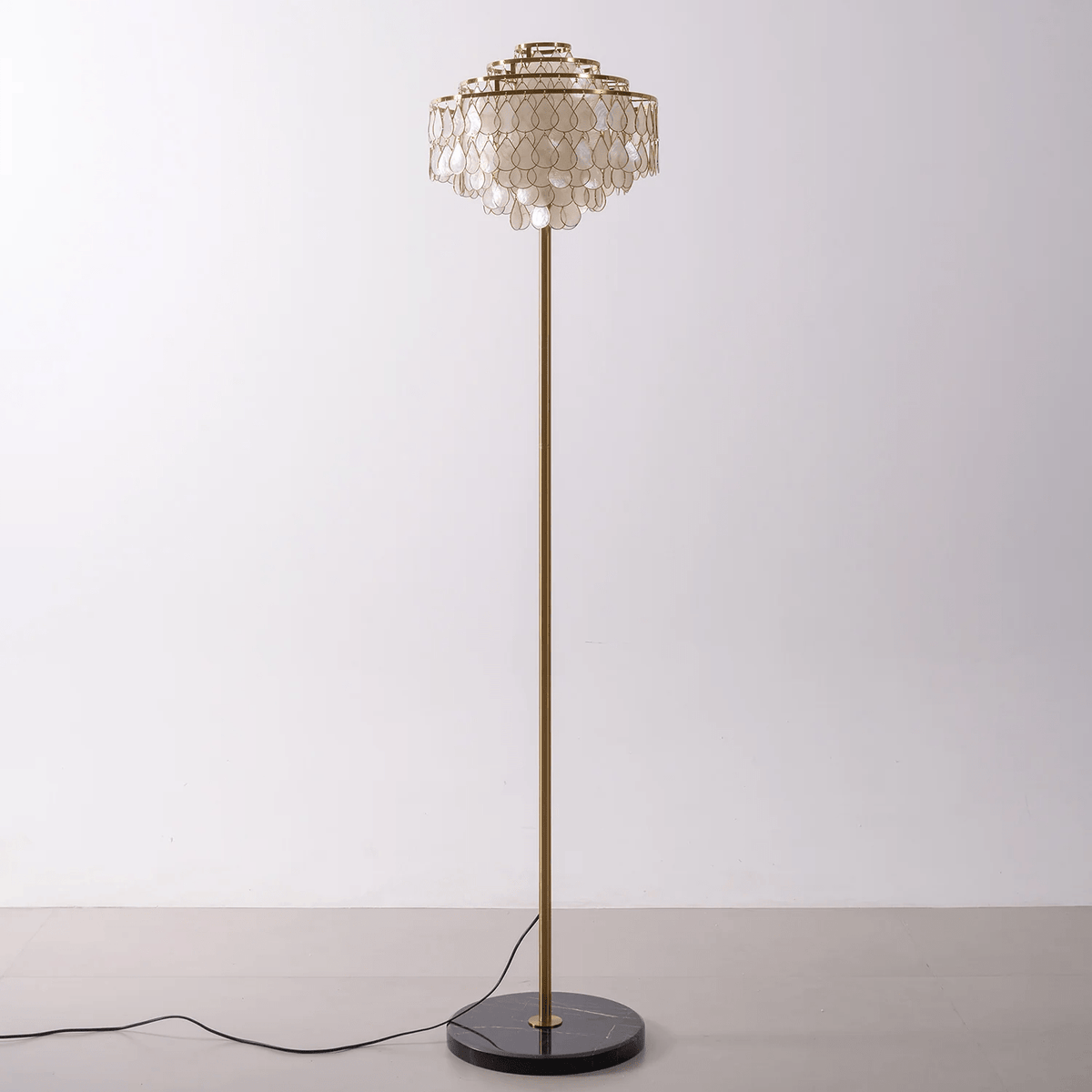 Shells Floor Lamp