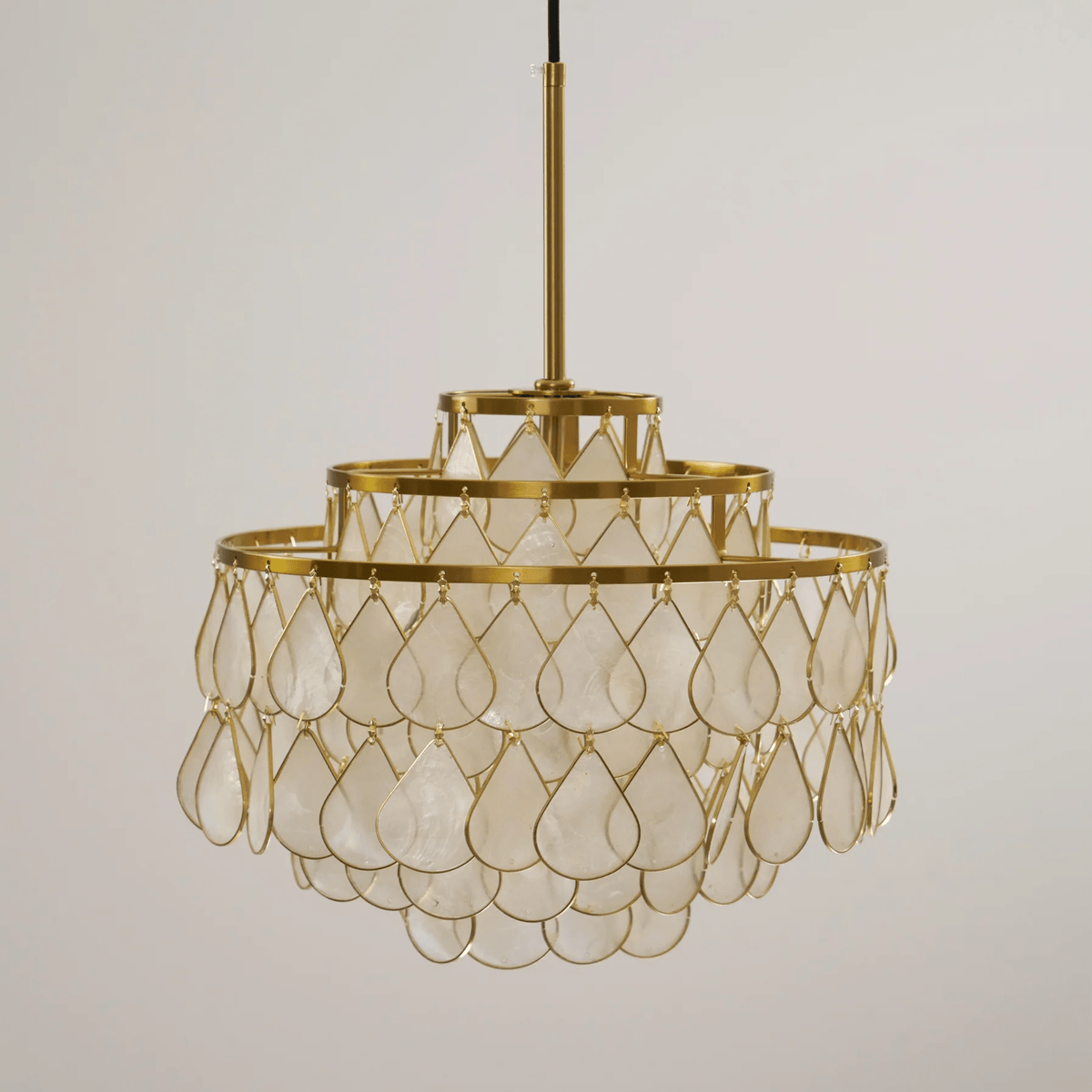 Teardrops Shell Chandelier