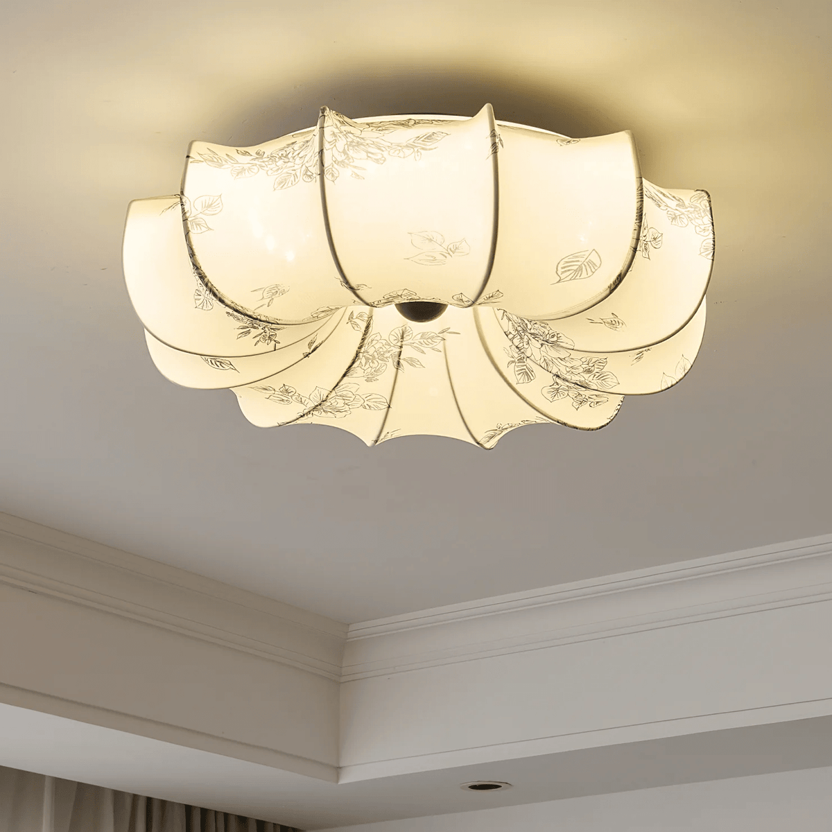 Floralis Ceiling Light
