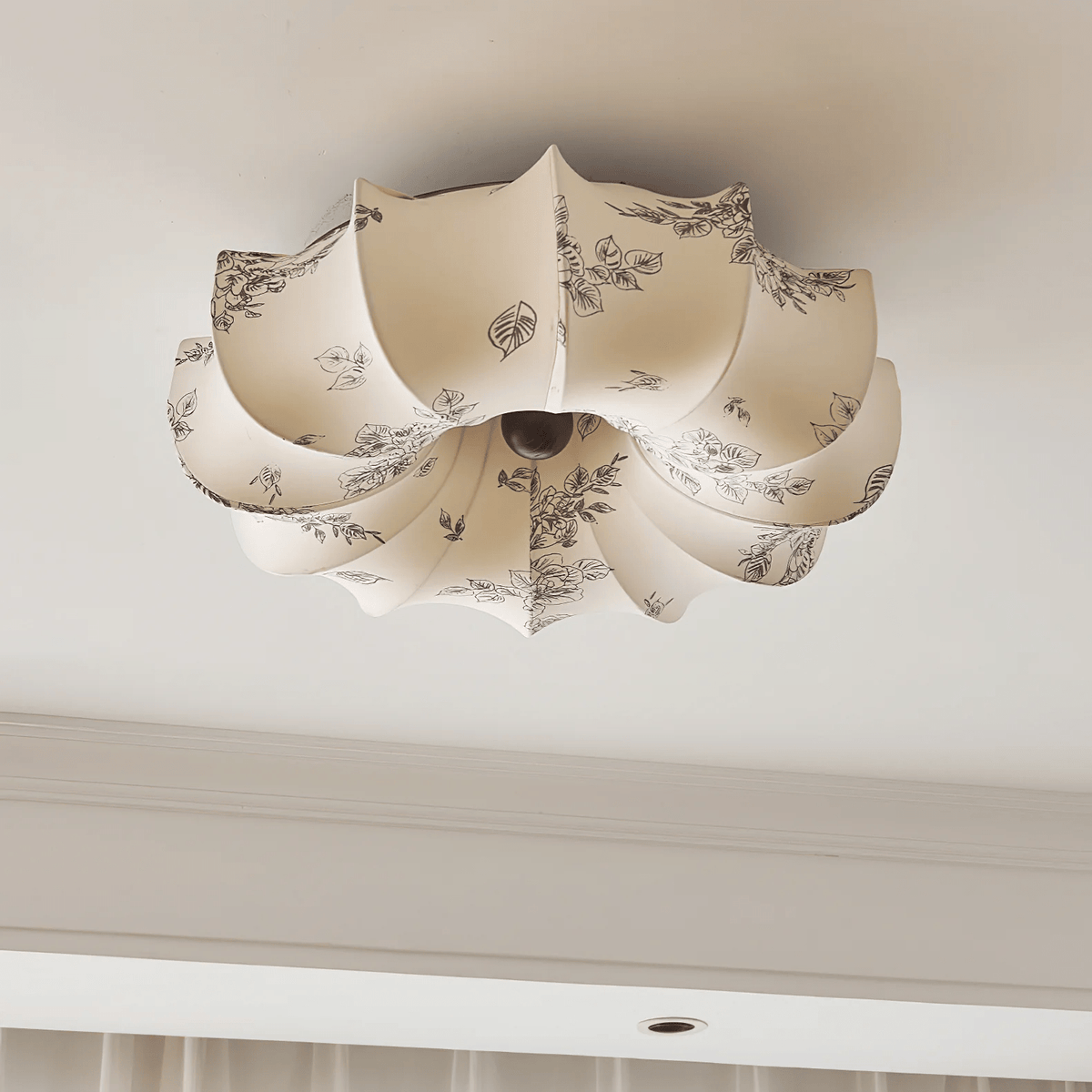 Floralis Ceiling Light