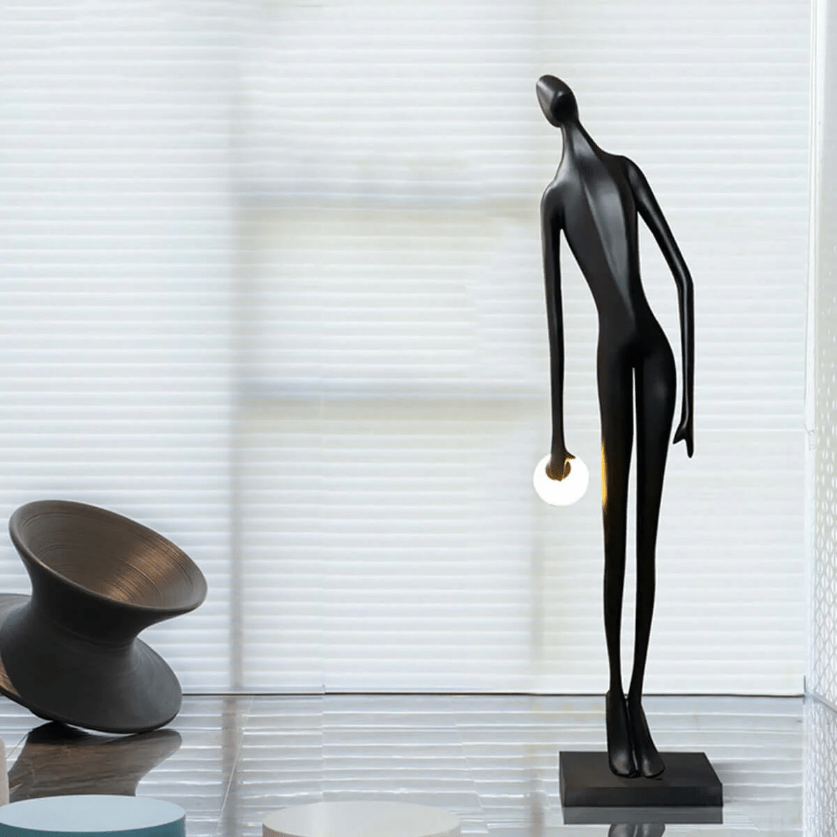 Noir Muse Sculpture Floor Lamp