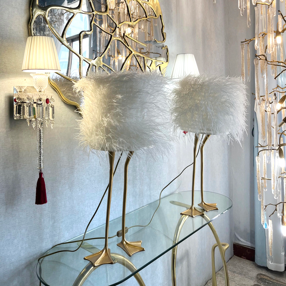 Duck Feet Feather Table Lamp