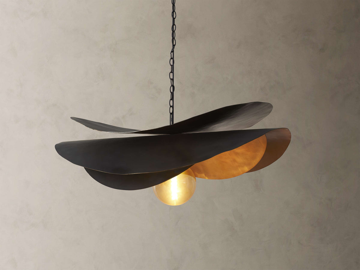 Fria Curved Pendant