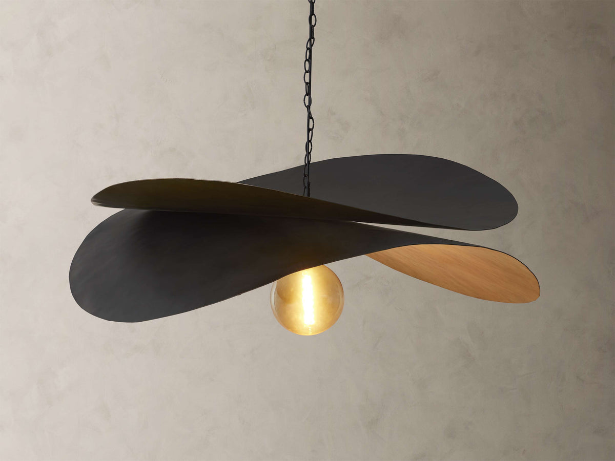 Fria Curved Pendant