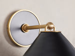 Arno Sconce