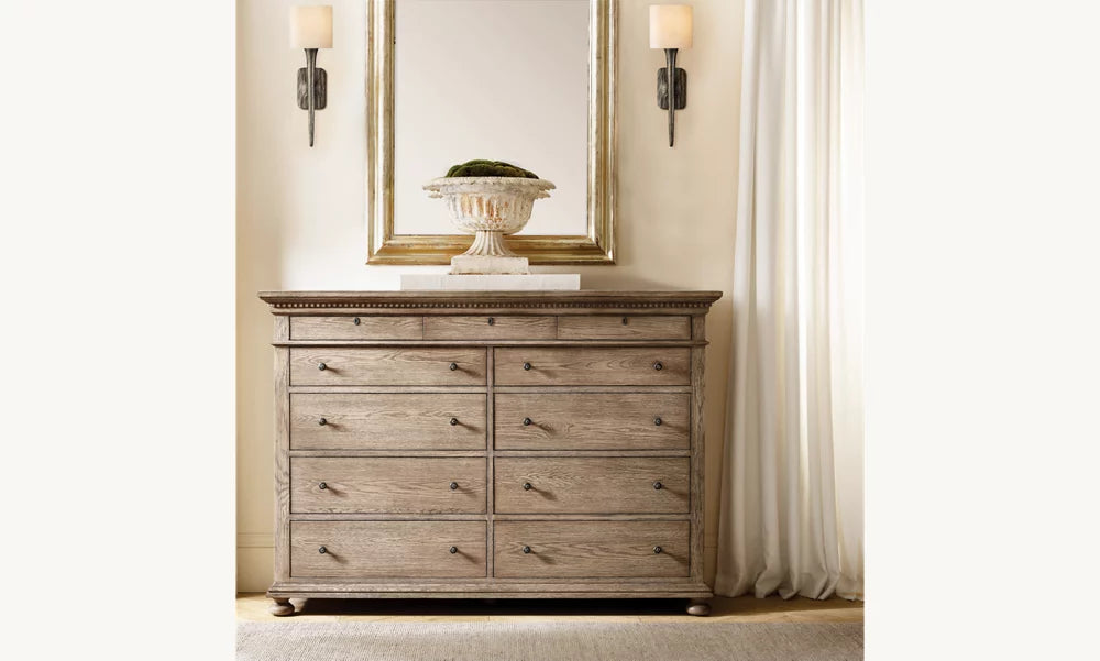 Thaddeus Shaded Sconce