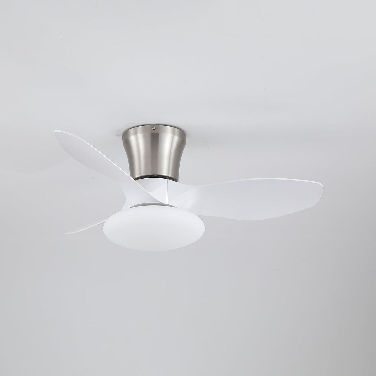 Aeris Curve Ceiling Fan Light