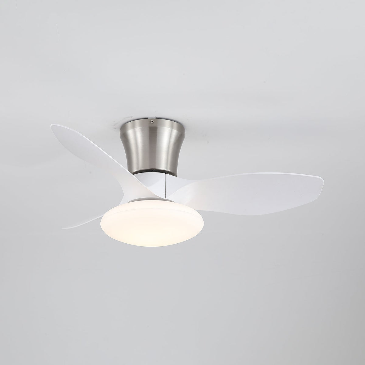 Aeris Curve Ceiling Fan Light