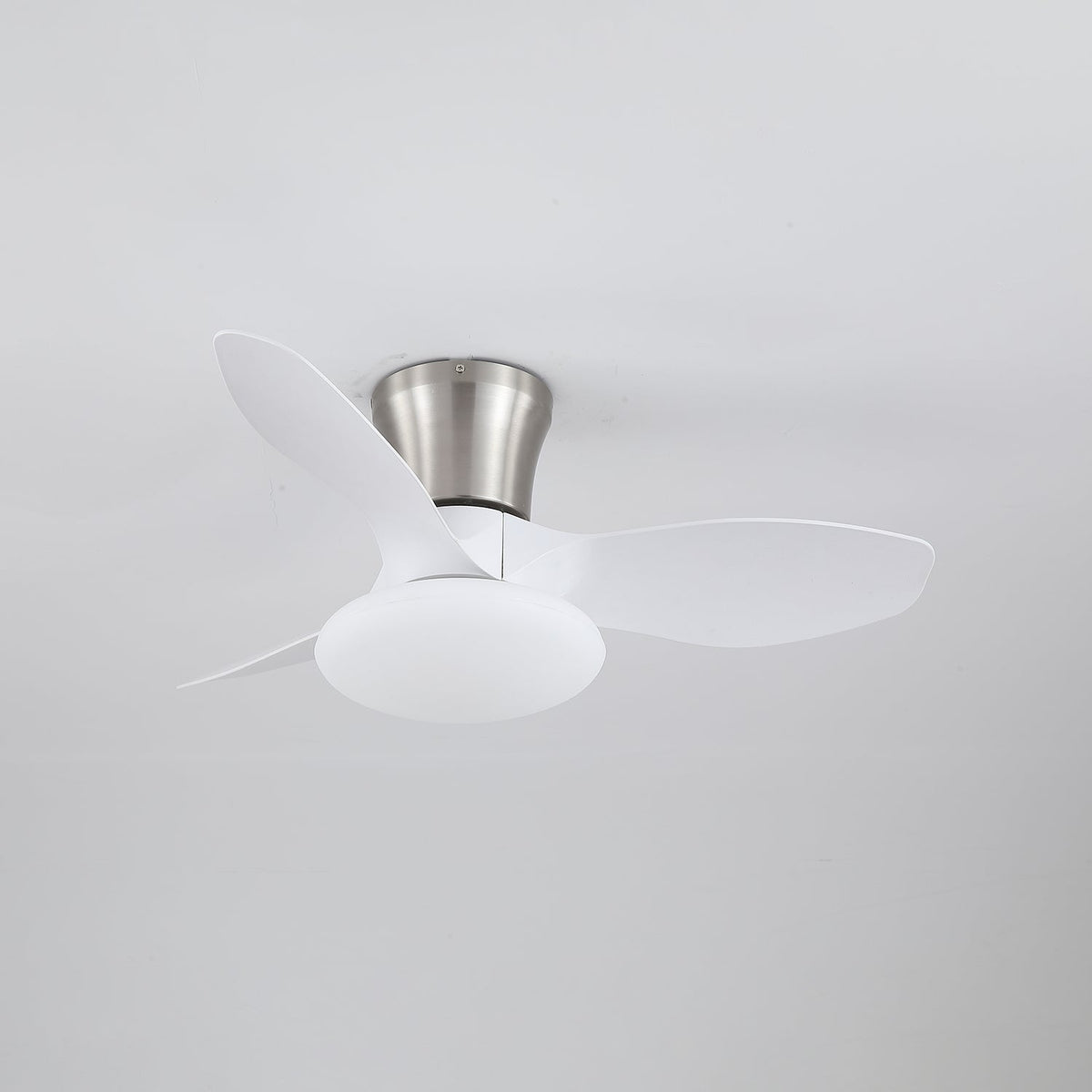Aeris Curve Ceiling Fan Light