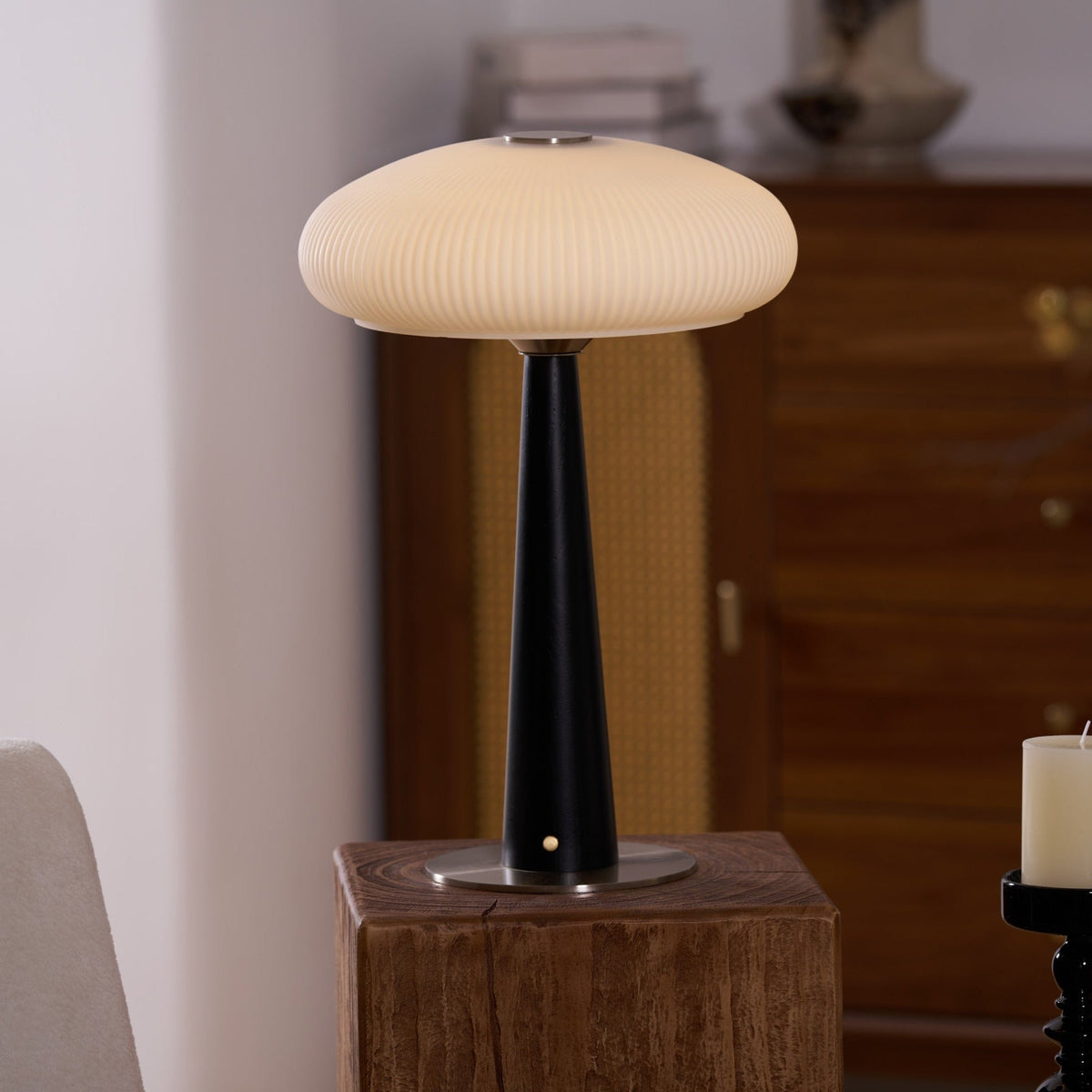 Aeruno Table Lamp