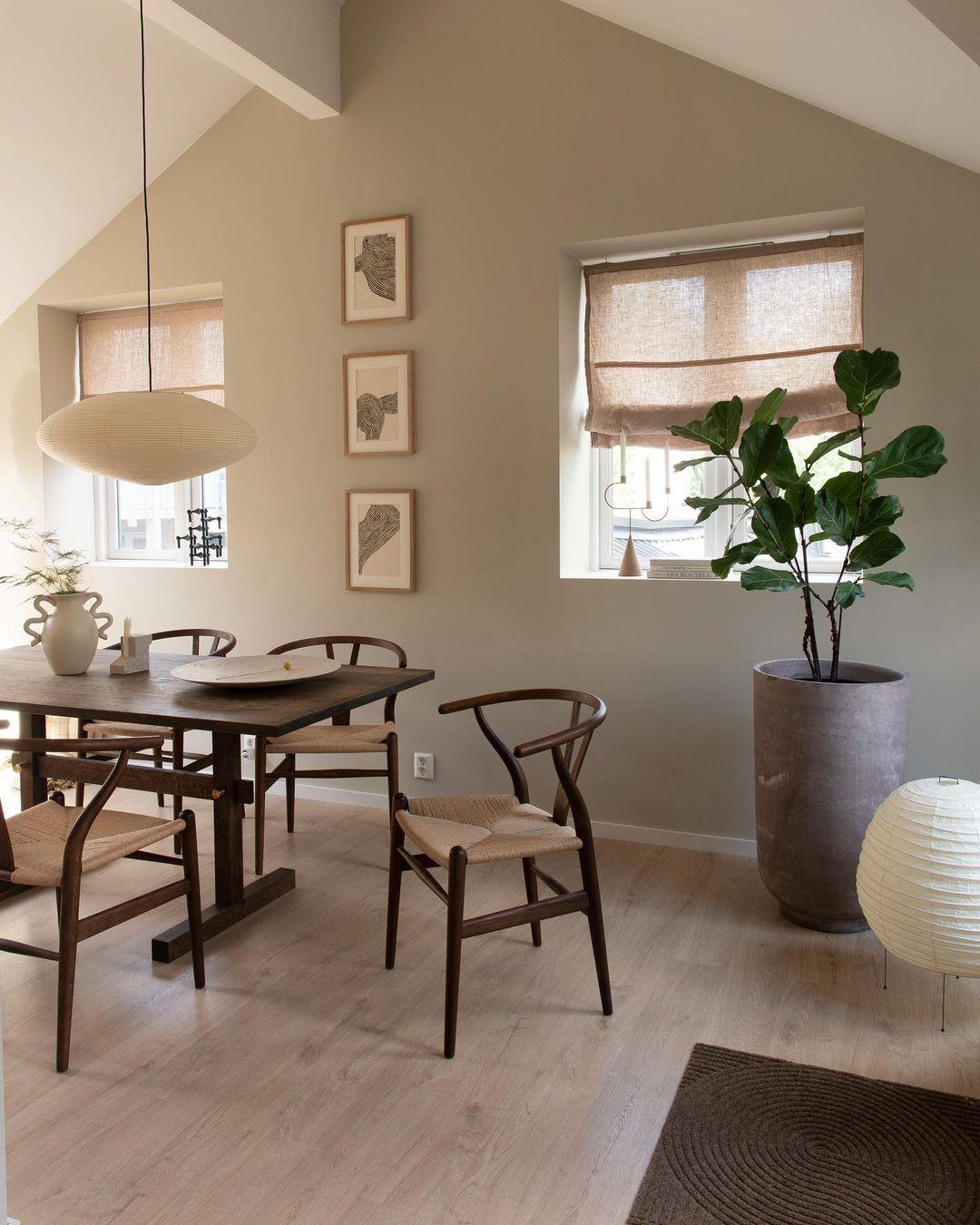 Akari Oval Pendant Light