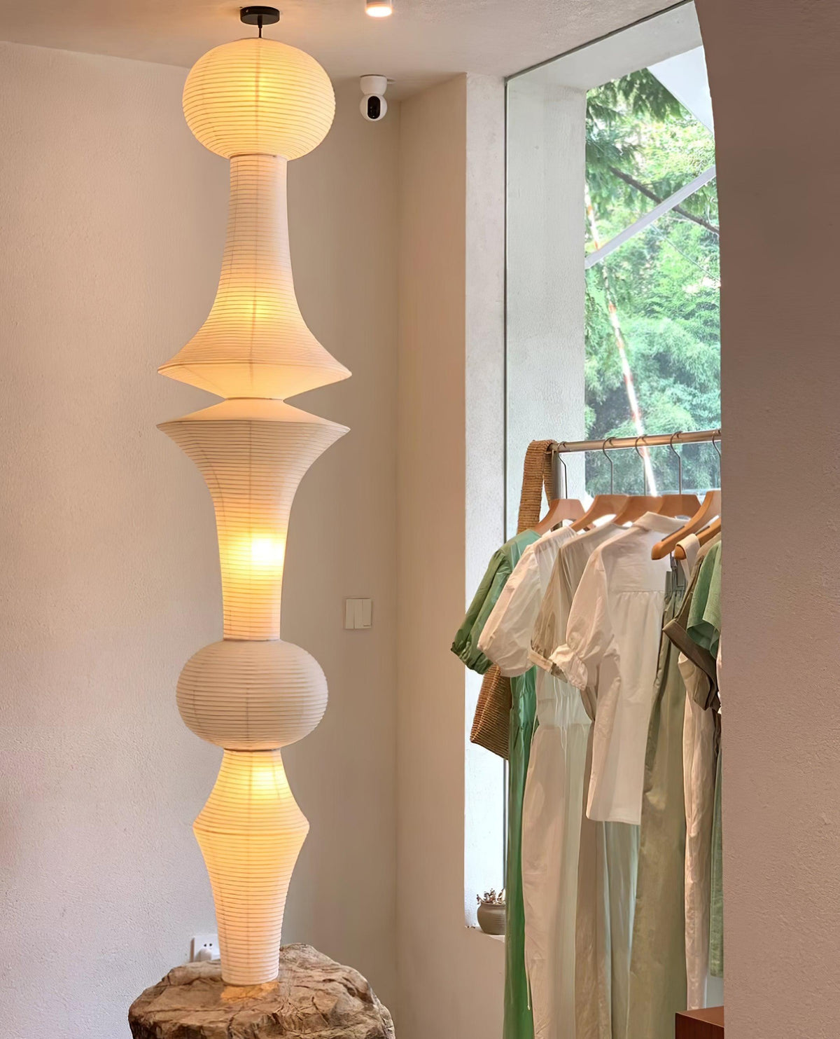 Akari E Pendant Light