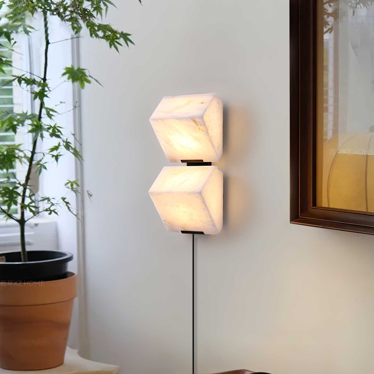Alabaster Staircase Plug-in Wall Lamp
