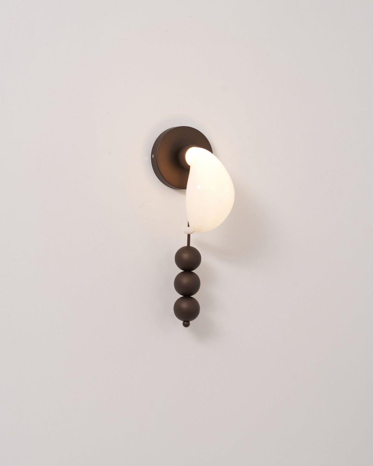 Alabris Wall Light