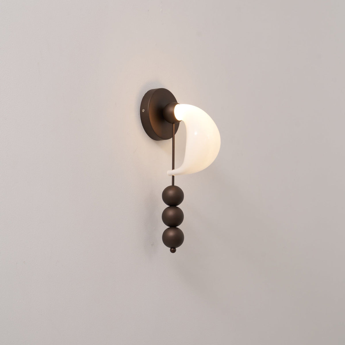 Alabris Wall Light