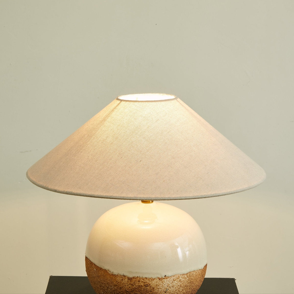 Alba Terra Table Lamp