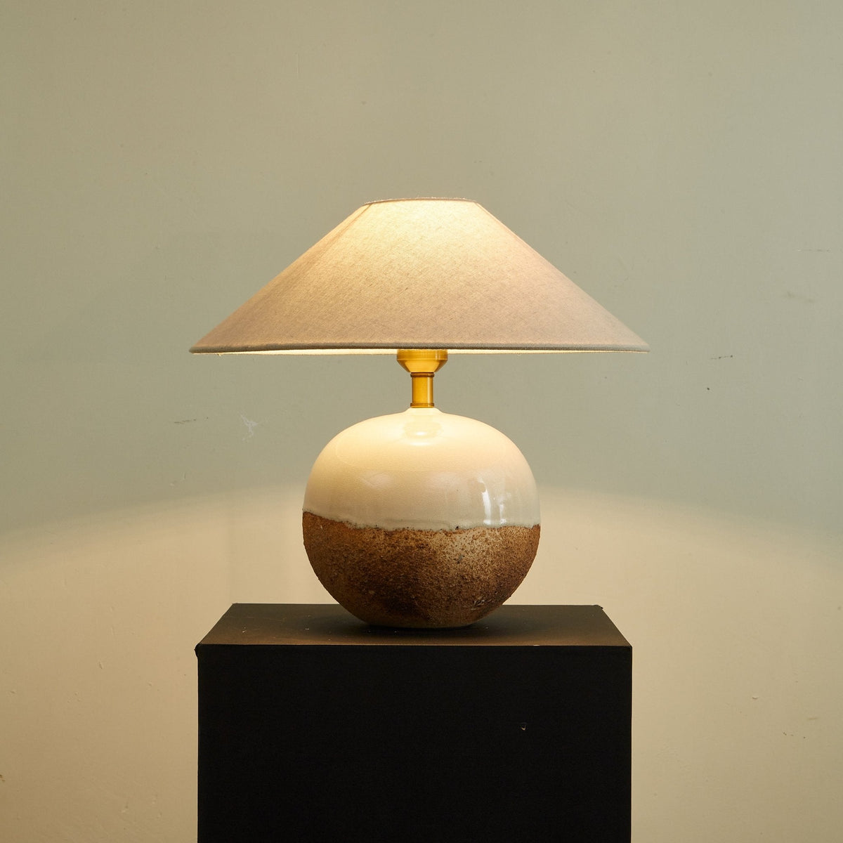 Alba Terra Table Lamp