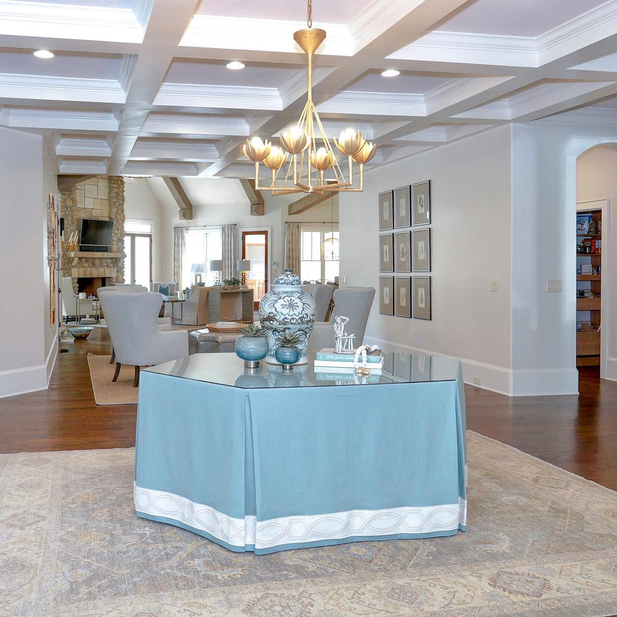 Alberto Lotus Bloom Chandelier