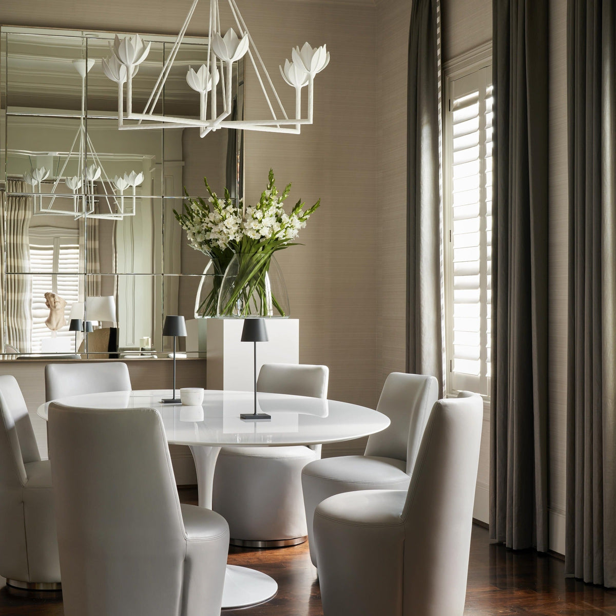 Alberto Lotus Bloom Chandelier