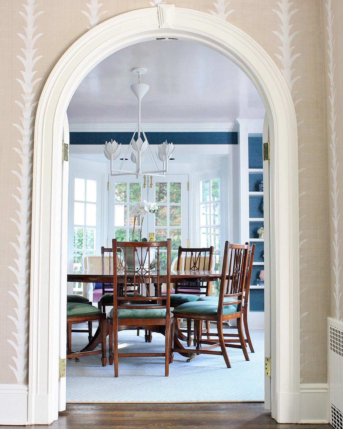 Alberto Lotus Bloom Chandelier