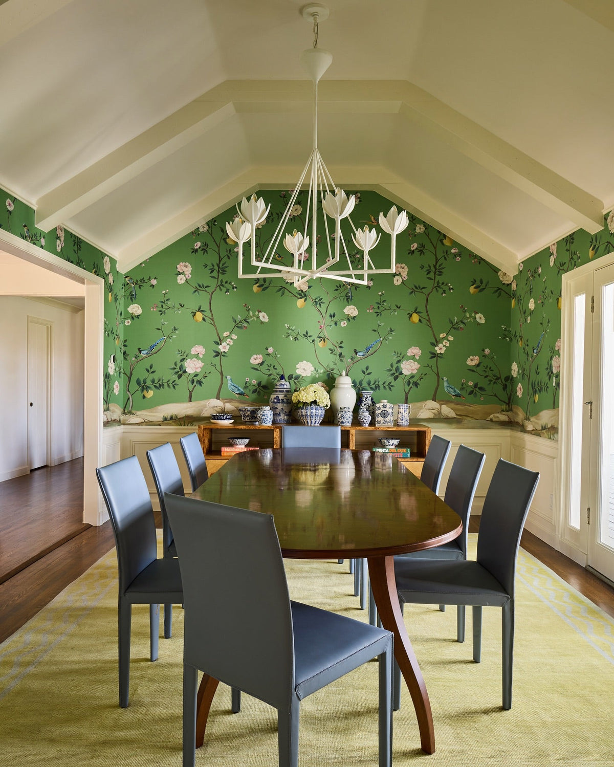 Alberto Lotus Bloom Chandelier