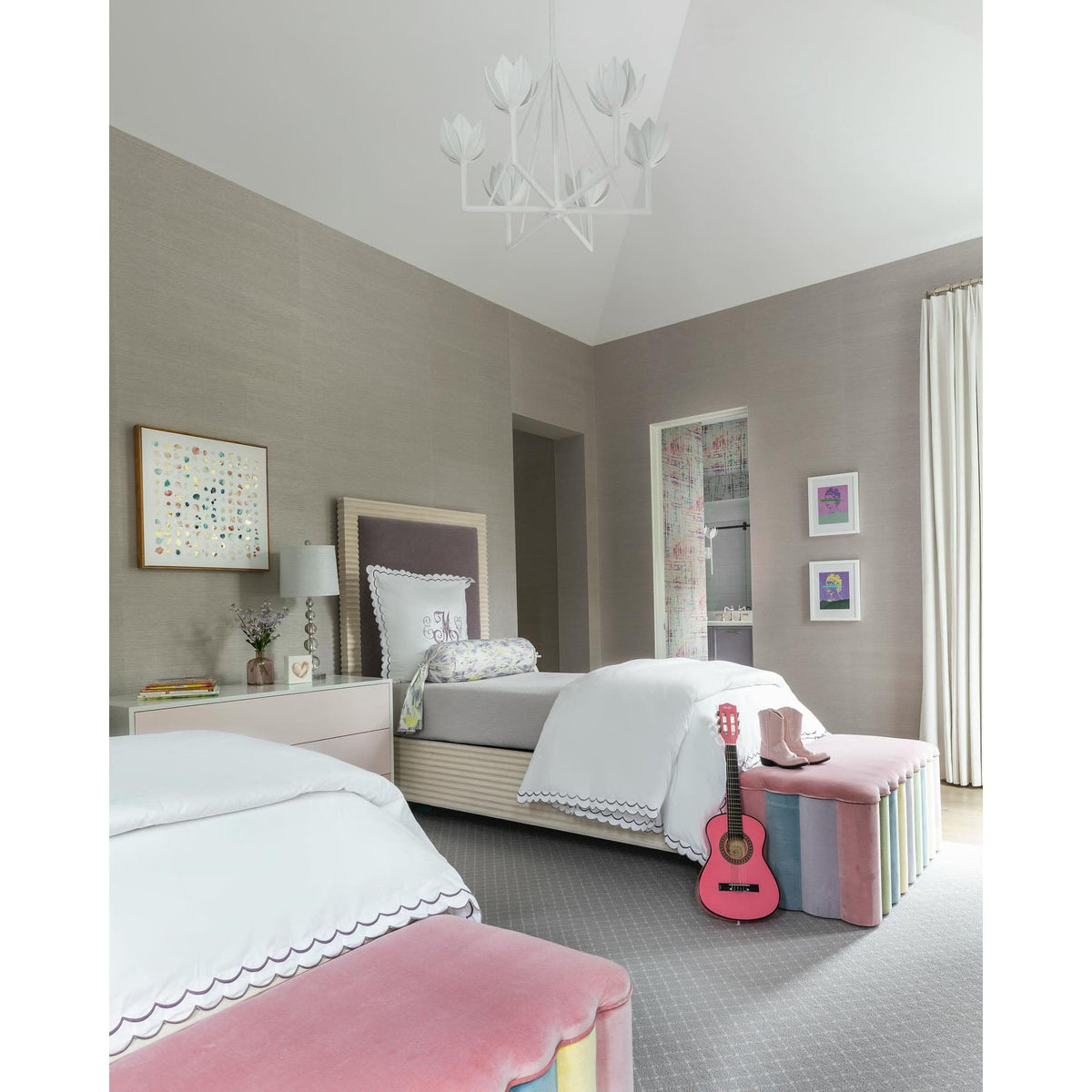 Alberto Lotus Bloom Chandelier