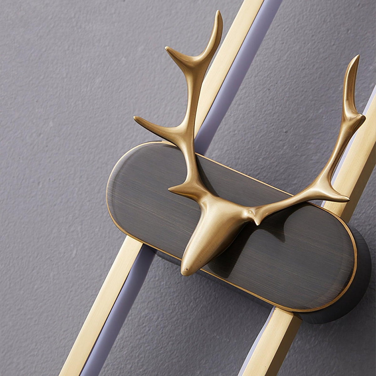 Antlers Halo Wall Lamp