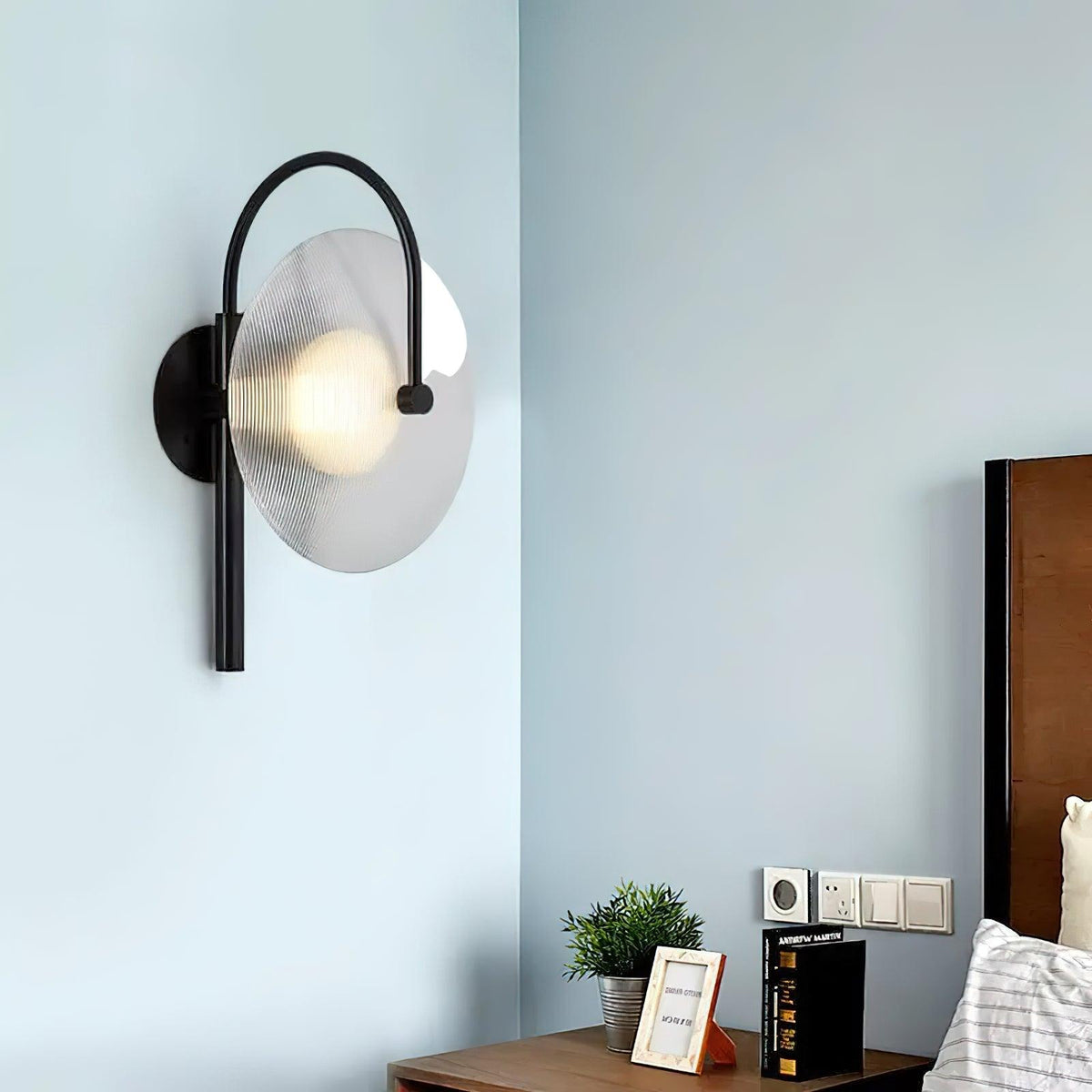 Aperture Art Wall Lamp 9.8"