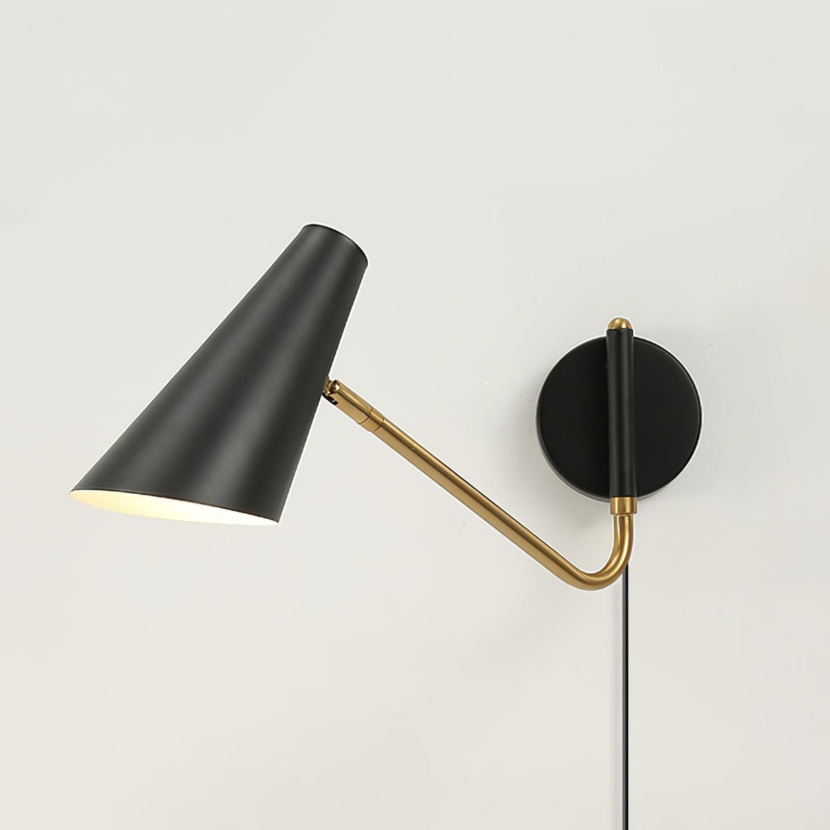 Apex Plug-in Wall Lamp 16.5"