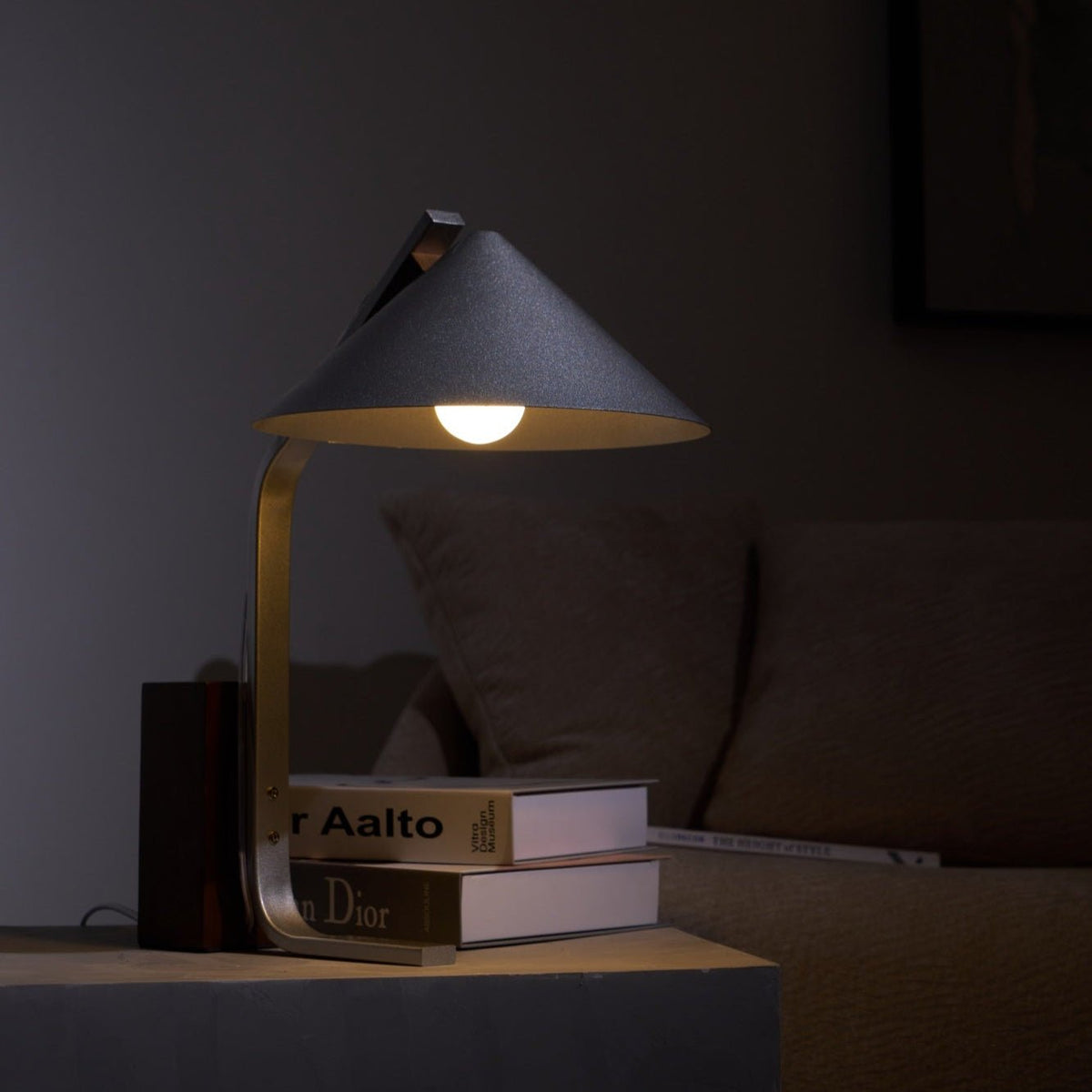 Arclune Desk Lamp