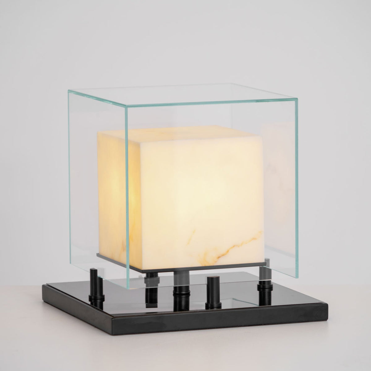 Arqra Alabaster Table Lamp