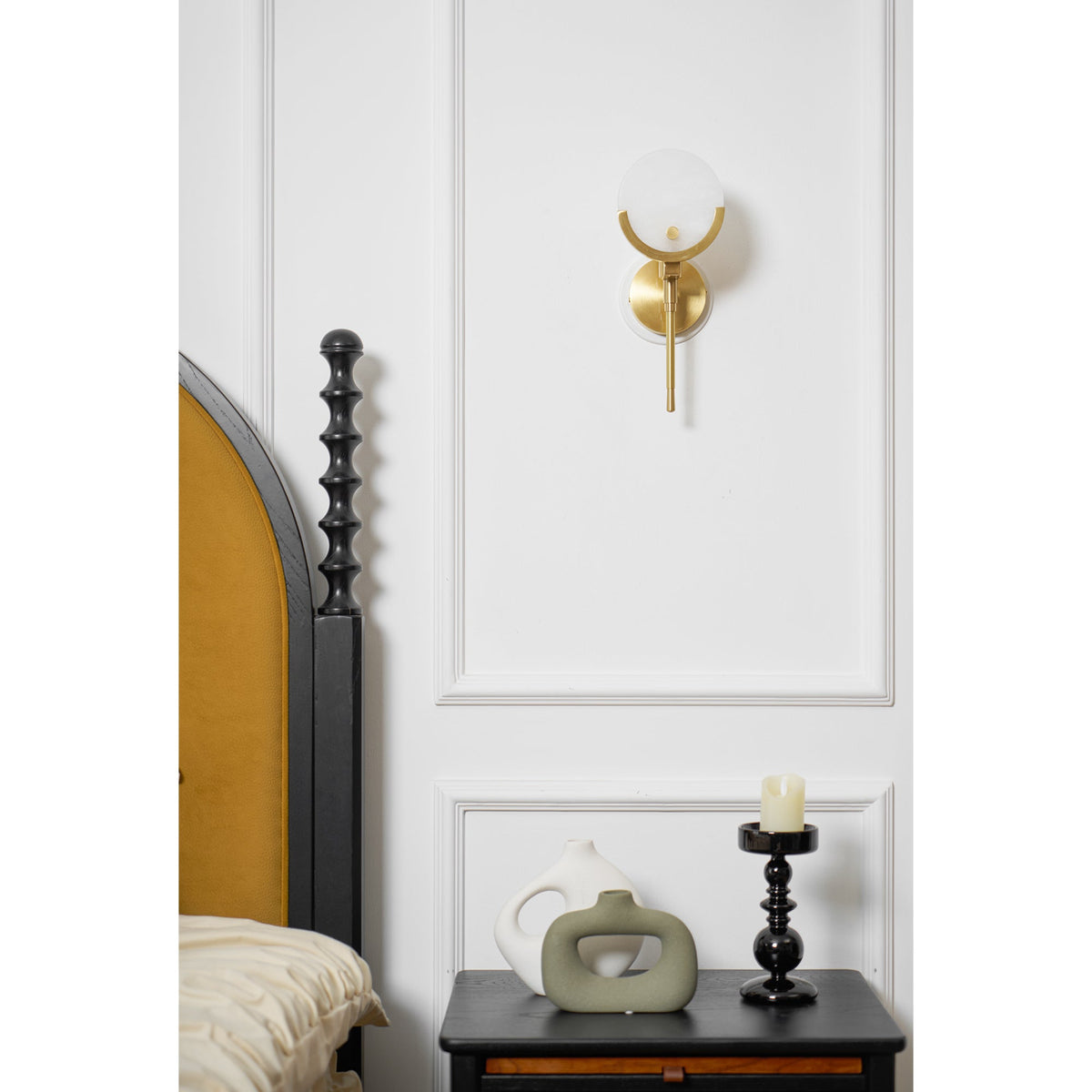 Ava Brass Wall Lamp