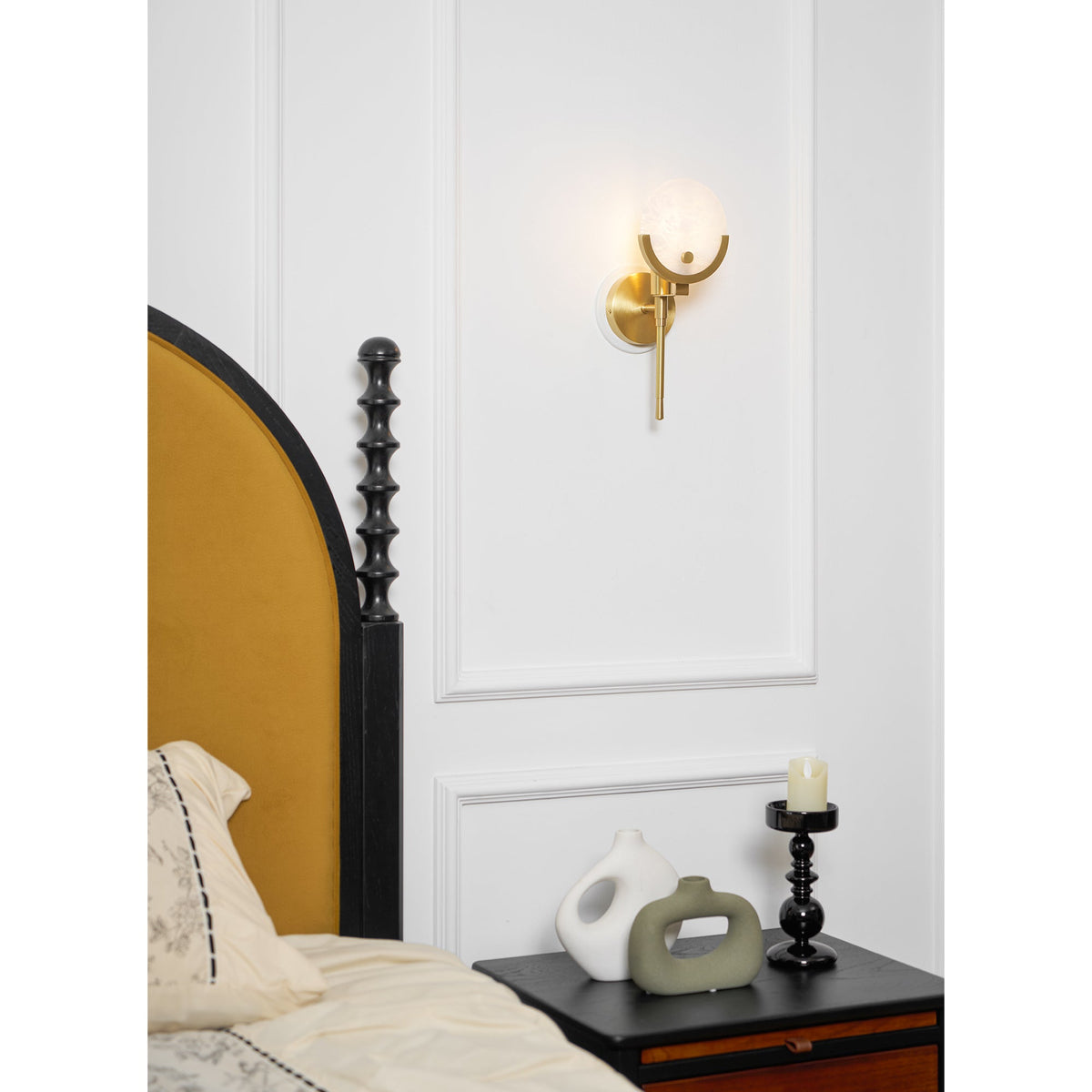 Ava Brass Wall Lamp