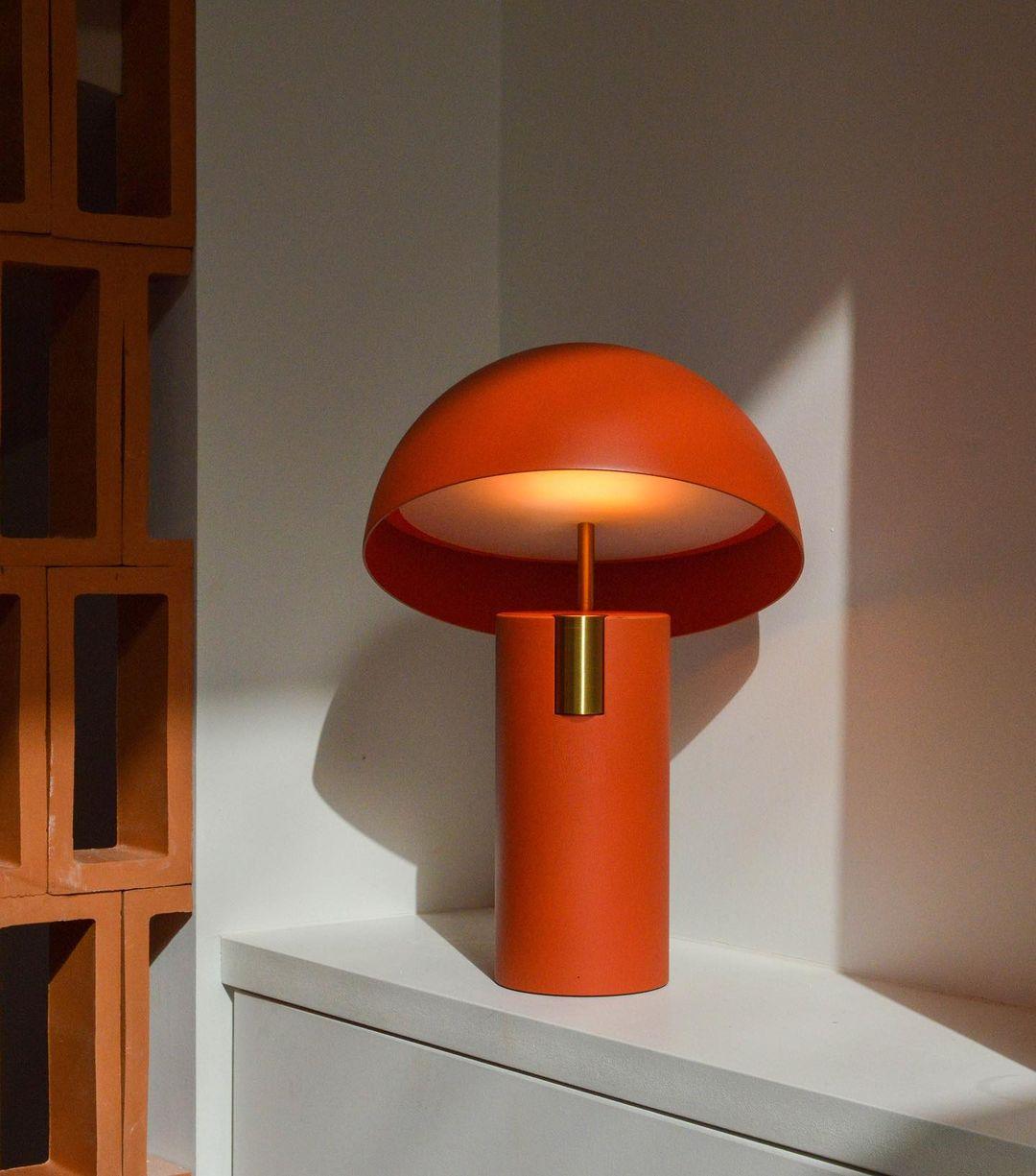 Avo Table Lamp 11.8"