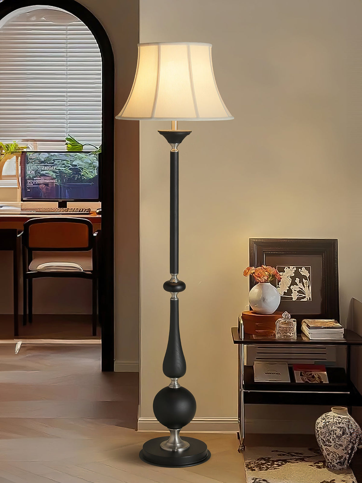 Belfort Classic Floor Lamp