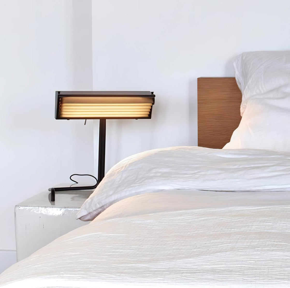 Xalor Table Lamp