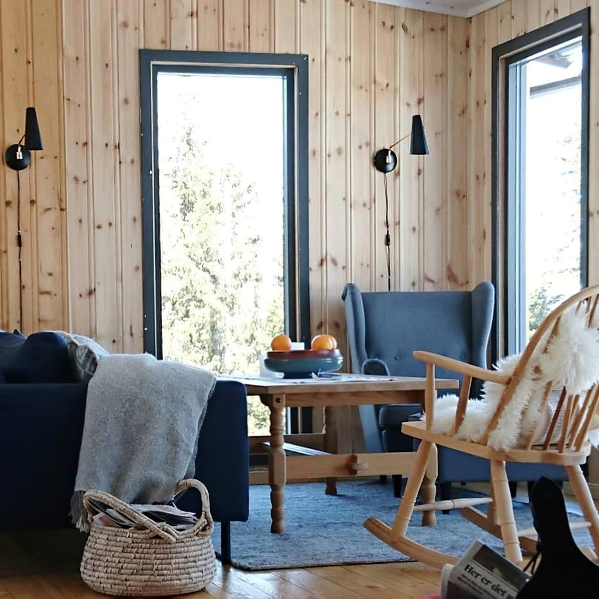 Birdy Plug-in Wall Lamp 20.9"