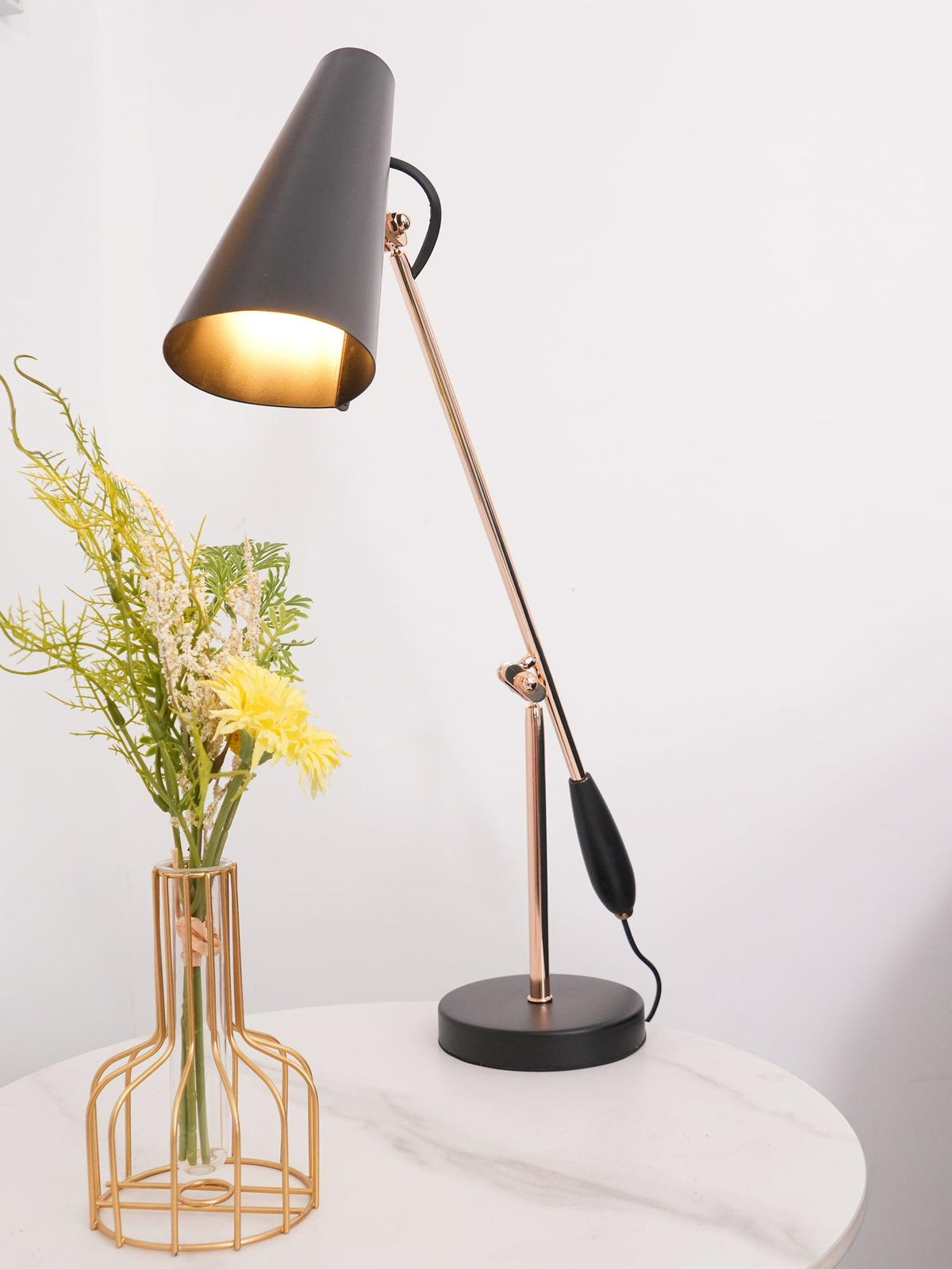 Birdy Table Lamp 23.6"