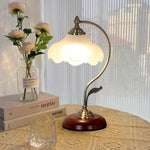 Retro Flower Table Lamp