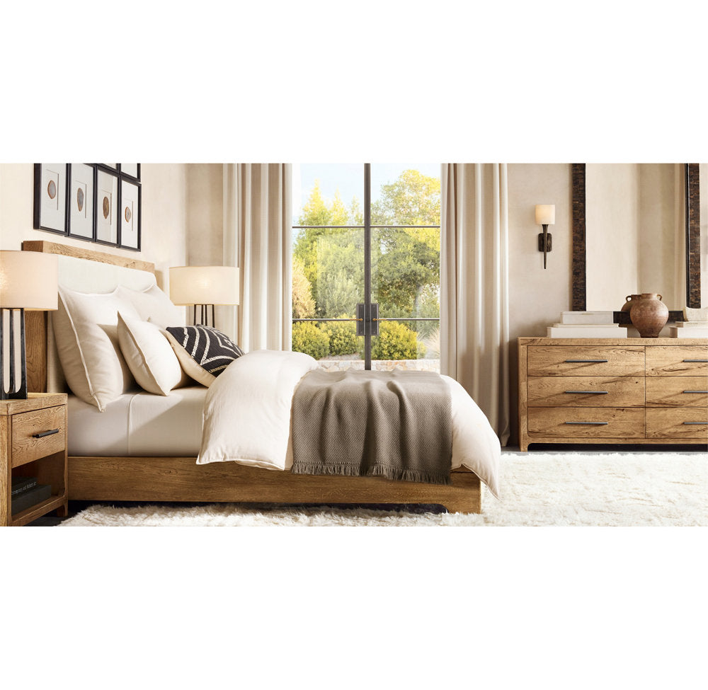 Thaddeus Shaded Sconce