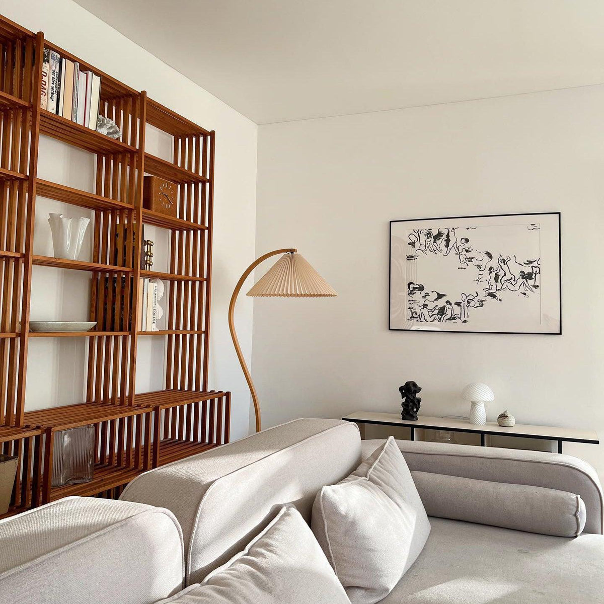 Caprani Floor Lamp 28.4"