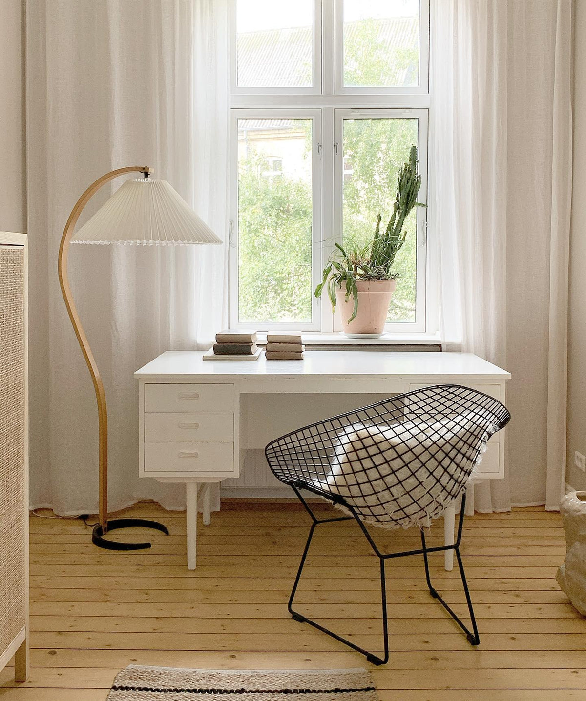 Caprani Floor Lamp 28.4"