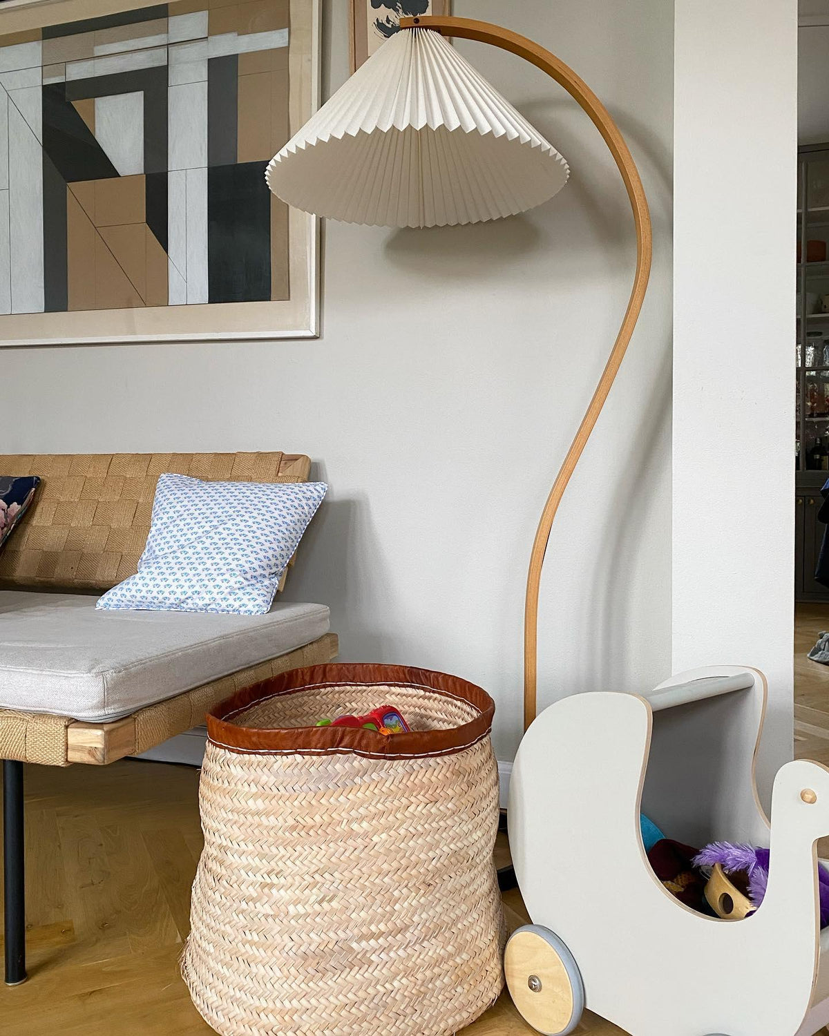 Caprani Floor Lamp 28.4"