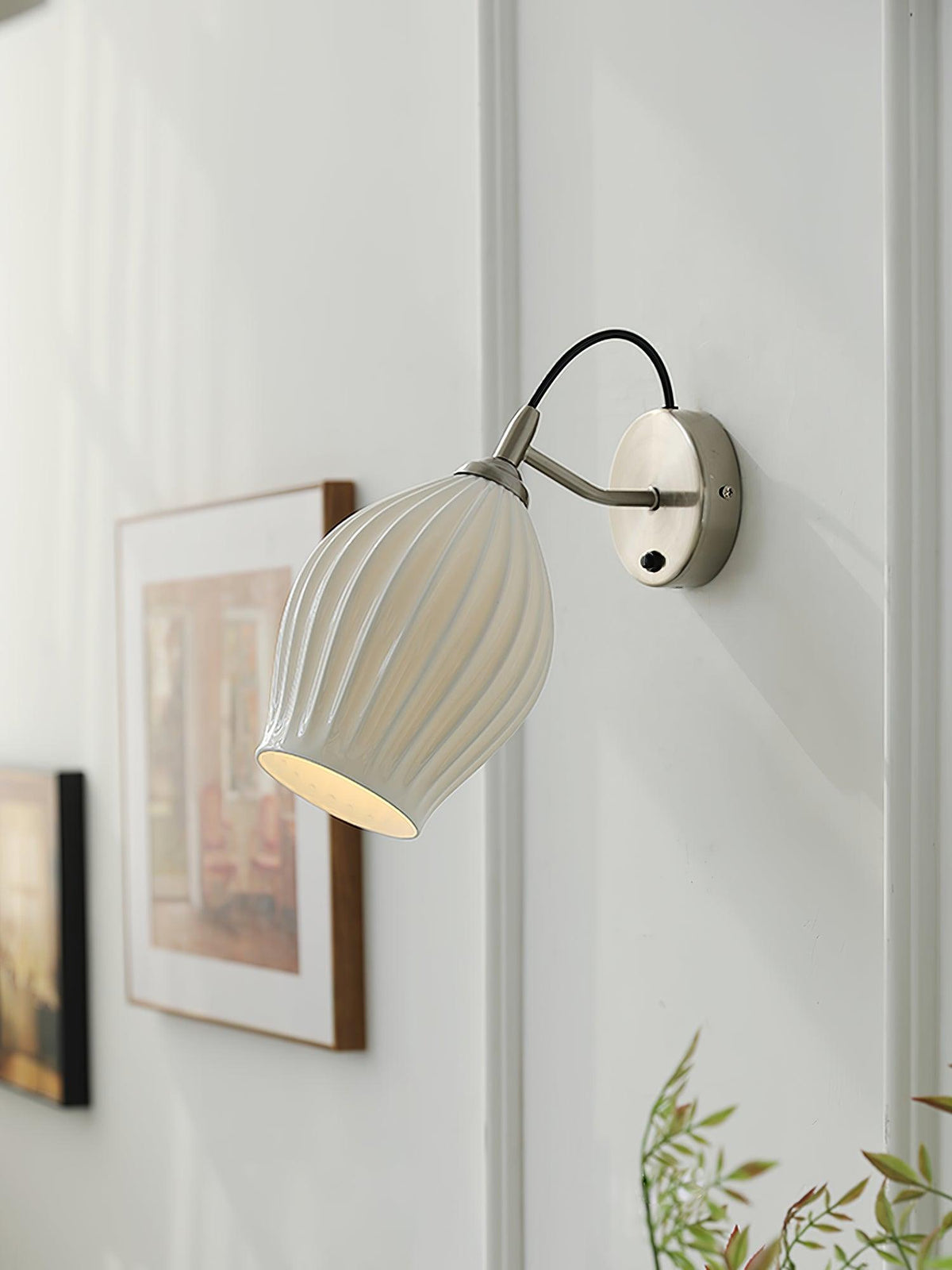 Ceramic Ribbed Wall Light 5.3"