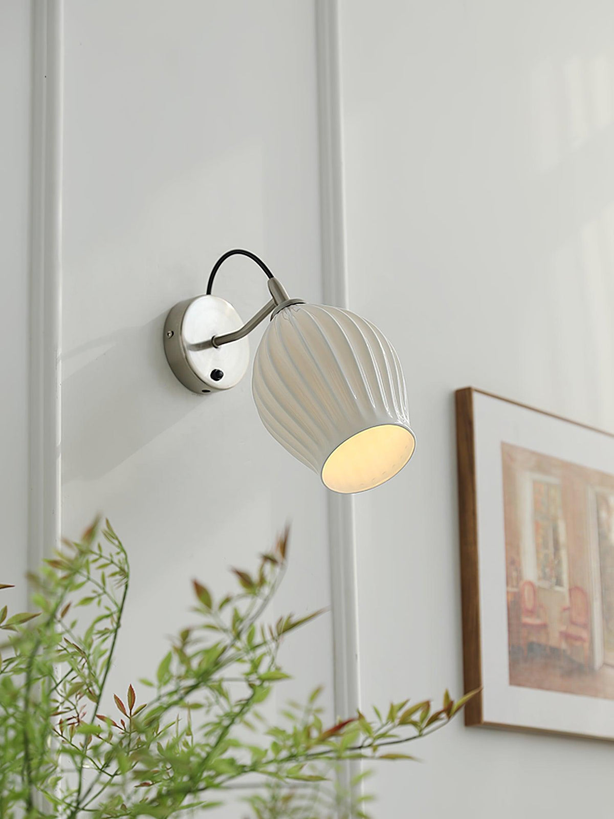 Ceramic Ribbed Wall Light 5.3"