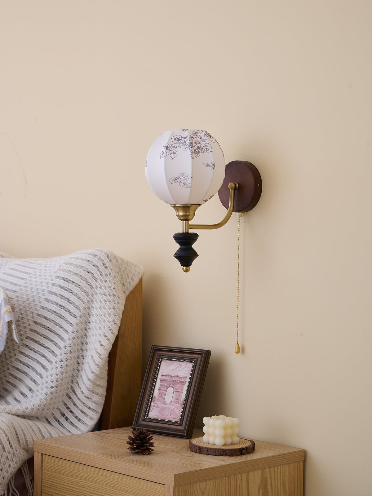 Clarendon Wall Lamp