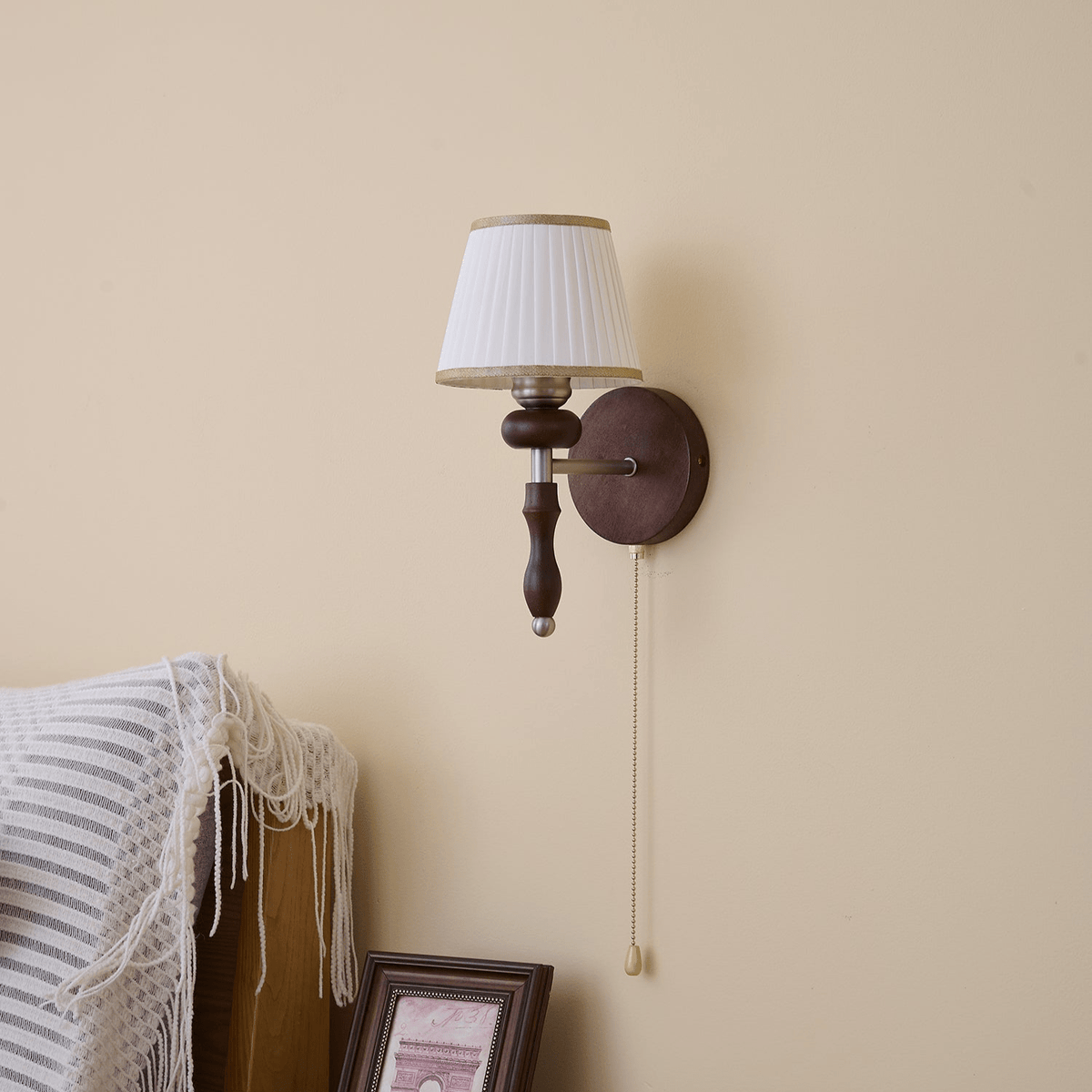 Clarendon Wall Lamp